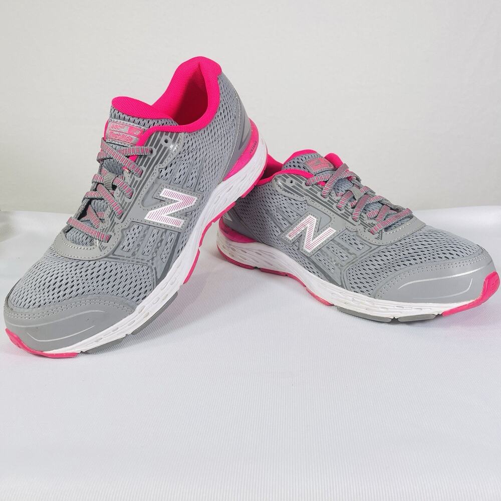 New Balance Running Shoes Womens 7 Gray Pink Low Top Trainers 680v5 KR680SSY